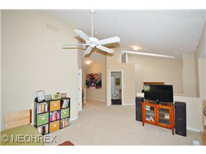 263 Springbrook Dr NE, Warren, OH 44484 photo 1