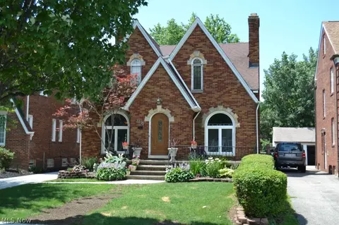 84 E 216th St, Euclid, OH 44123 photo 1