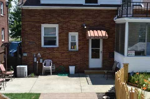84 E 216th St, Euclid, OH 44123 photo 18