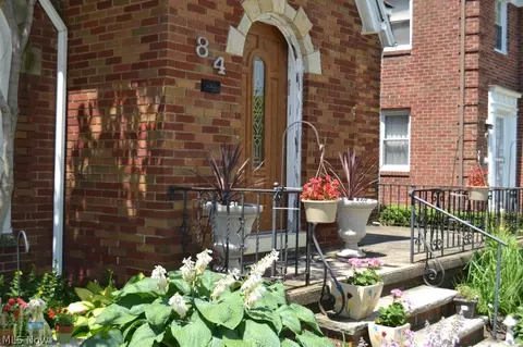 84 E 216th St, Euclid, OH 44123 photo 2