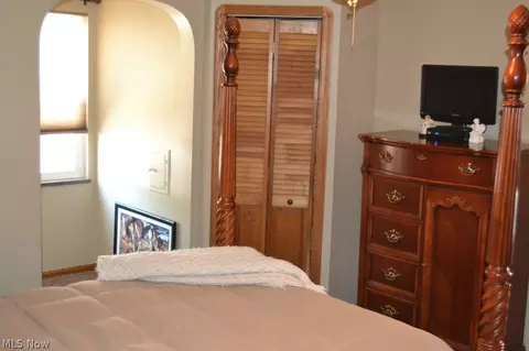 84 E 216th St, Euclid, OH 44123 photo 9