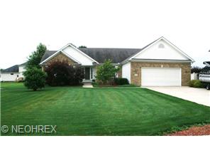817 Fairfield Dr, Youngstown, OH 44512 photo 1