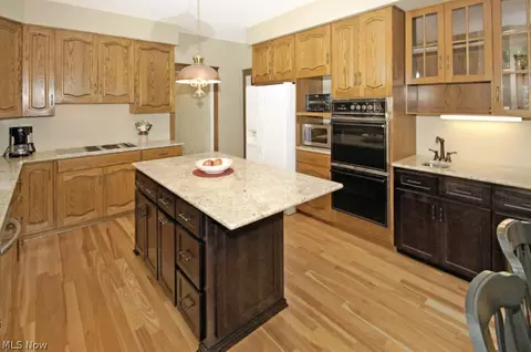 4355 Appian Way, Akron, OH 44333 photo 4