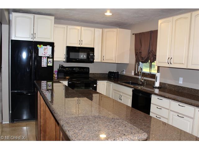 75 Spring Garden Ct, Boardman, OH 44512 photo 3
