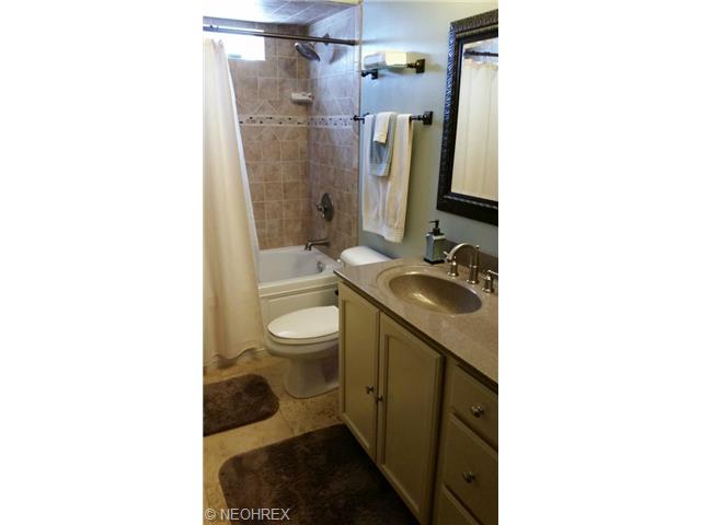 75 Spring Garden Ct, Boardman, OH 44512 photo 9