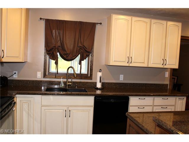 75 Spring Garden Ct, Boardman, OH 44512 photo 5