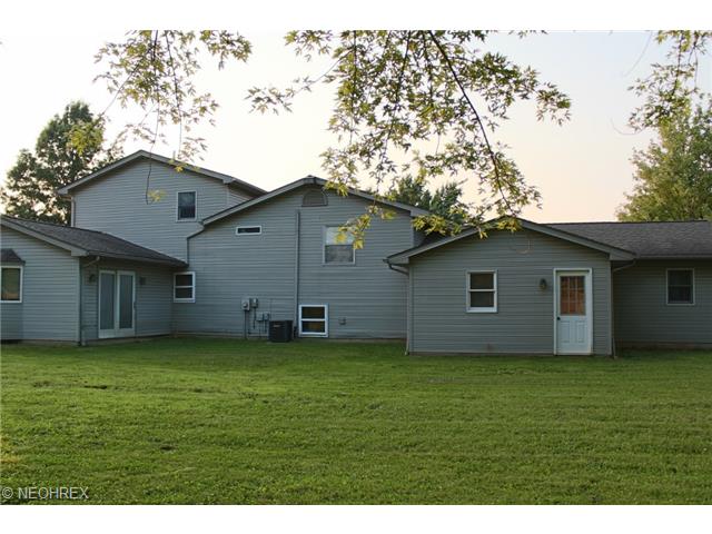 75 Spring Garden Ct, Boardman, OH 44512 photo 2