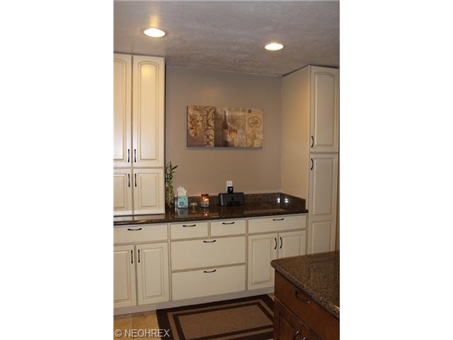 75 Spring Garden Ct, Boardman, OH 44512 photo 4
