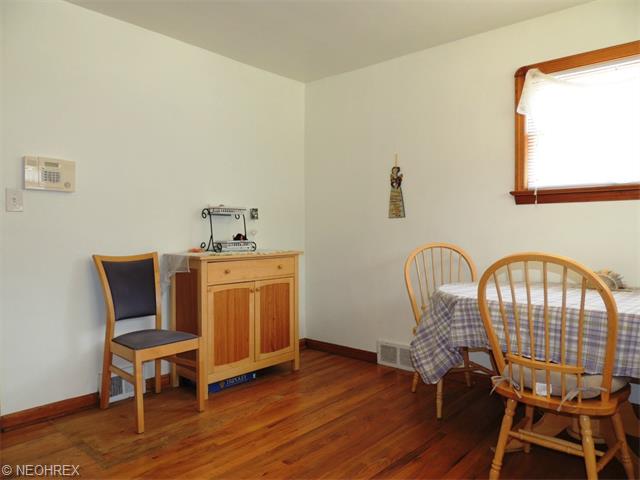 3402 Torrington Ave, Parma, OH 44134 photo 6