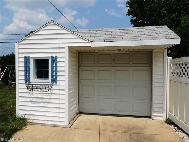 3402 Torrington Ave, Parma, OH 44134 photo 24