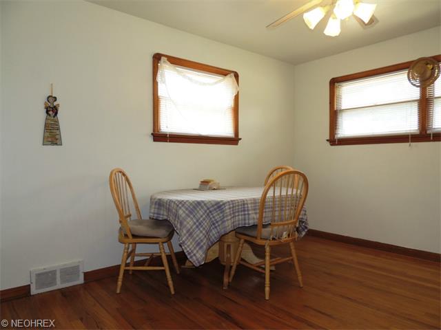 3402 Torrington Ave, Parma, OH 44134 photo 5