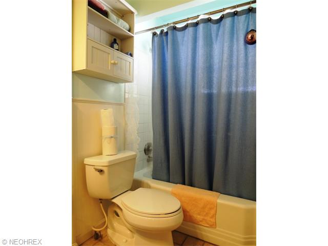 3402 Torrington Ave, Parma, OH 44134 photo 13