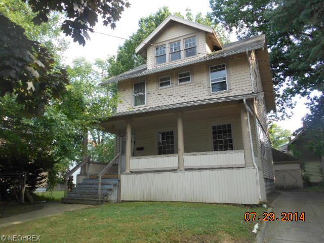 824 Work Dr, Akron, OH 44320 photo 1