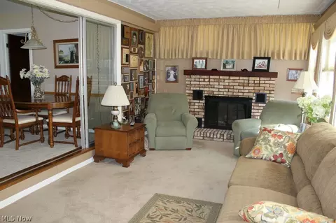1008 N Pasadena Ave, Elyria, OH 44035 photo 6