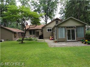3682 Devon Dr SE, Warren, OH 44484 photo 1