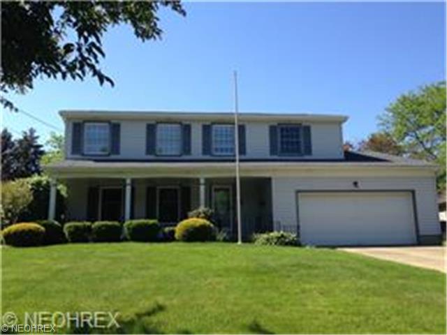 147 Forest Garden Dr, Youngstown, OH 44512 photo 1
