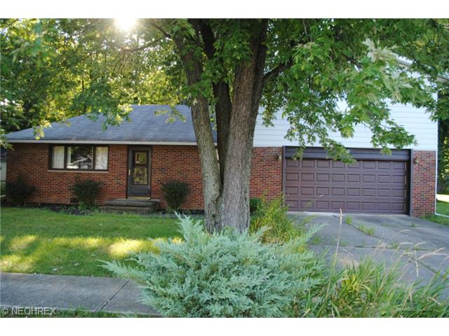 208 Forest St, Lagrange, OH 44050 photo 1