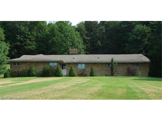 4272 Surrey Dr SE, Minerva, OH 44657 photo 1