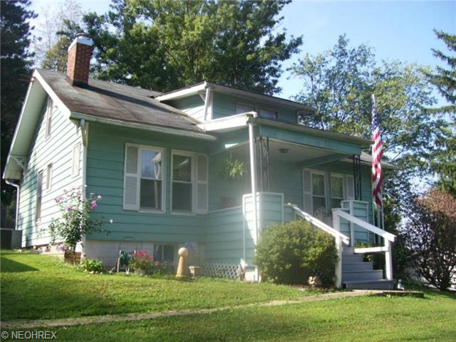 1920 Maple Rd, Cambridge, OH 43725 photo 1