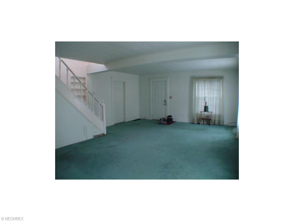 1819 E 45th St, Ashtabula, OH 44004 photo 5