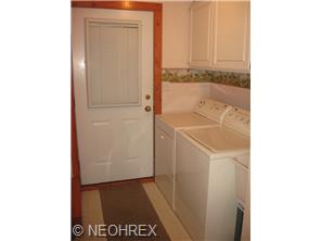 5680 Davis Dr, Mentor On The Lake, OH 44060 photo 1