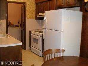 1850 Eldon Dr, Wickliffe, OH 44092 photo 3