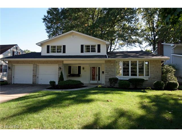 417 Colgate Ave, Elyria, OH 44035 photo 1