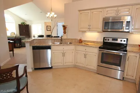 3904 Coventry Ln, Huron, OH 44839 photo 8