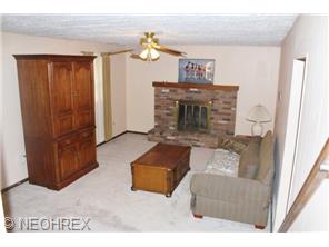 1815 Berna Rd, Akron, OH 44312 photo 1