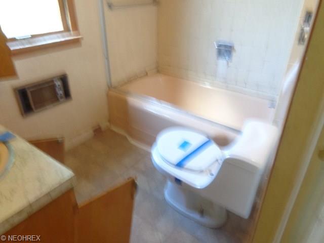 202 W 28th St, Lorain, OH 44055 photo 10