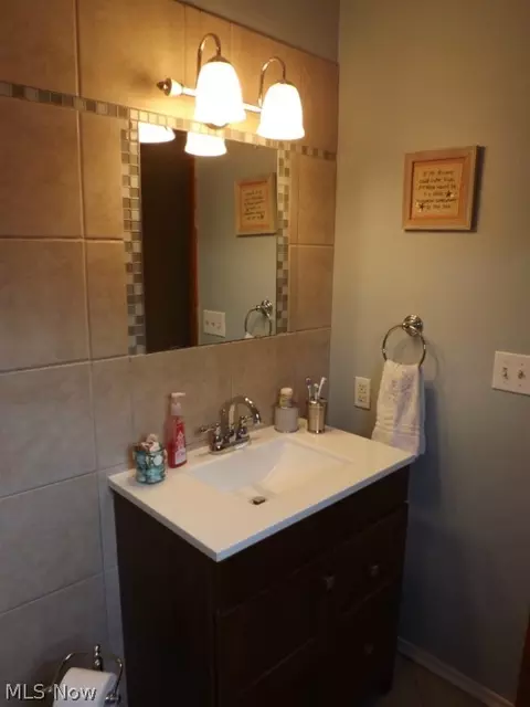 455 Viola Ave, Hubbard, OH 44425 photo 9