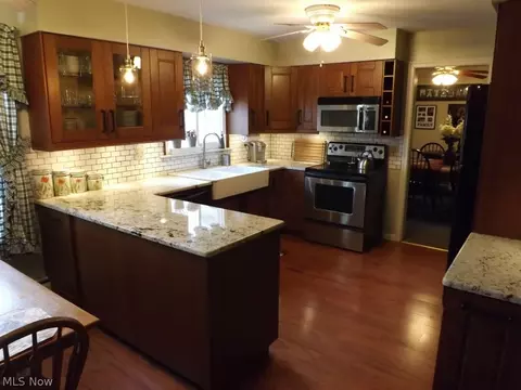 455 Viola Ave, Hubbard, OH 44425 photo 6