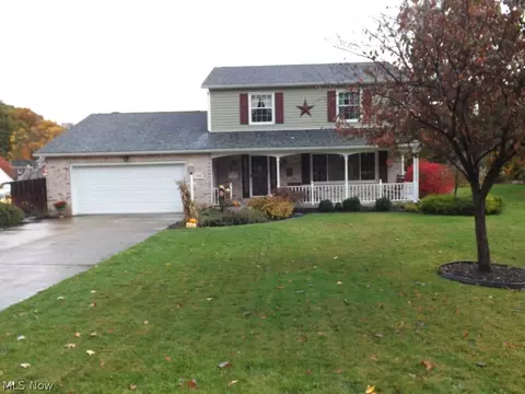 455 Viola Ave, Hubbard, OH 44425 photo 2