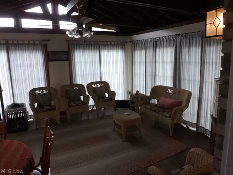 455 Viola Ave, Hubbard, OH 44425 photo 21