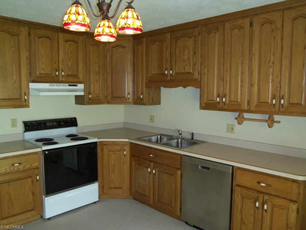 289 Crestview Dr, Elyria, OH 44035 photo 6