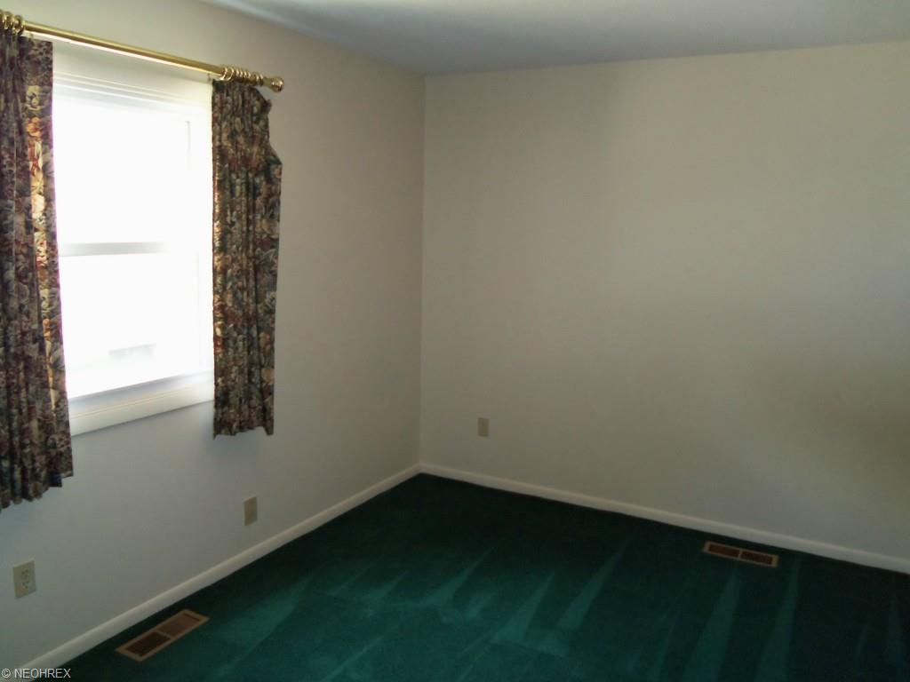 289 Crestview Dr, Elyria, OH 44035 photo 14