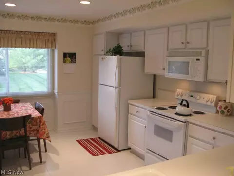 1034 Heath Way, Stow, OH 44224 photo 8