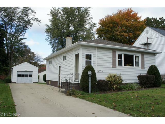 406 Brewer Ave, Akron, OH 44305 photo 1