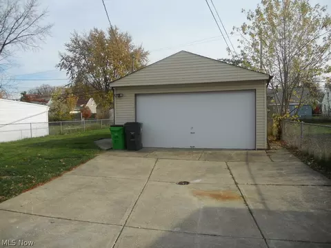 437 E 272nd St, Euclid, OH 44132 photo 19