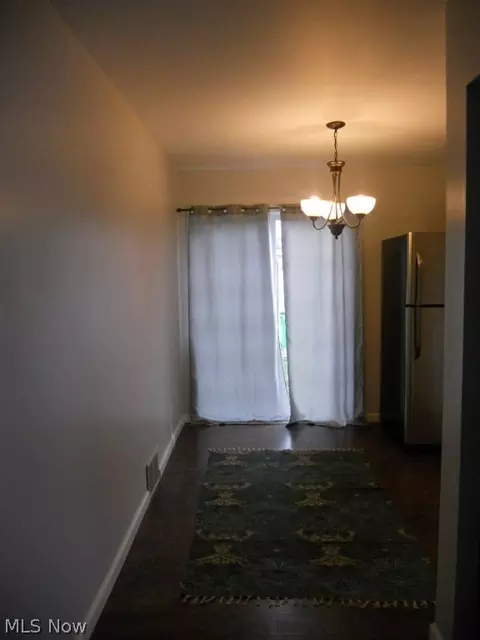 437 E 272nd St, Euclid, OH 44132 photo 5