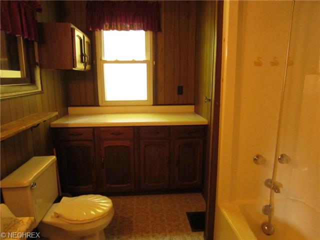 530 Broad St, Ashland, OH 44805 photo 9