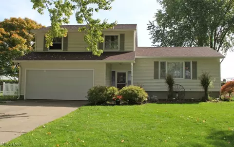 2810 Lynn Dr, Sandusky, OH 44870 photo 1