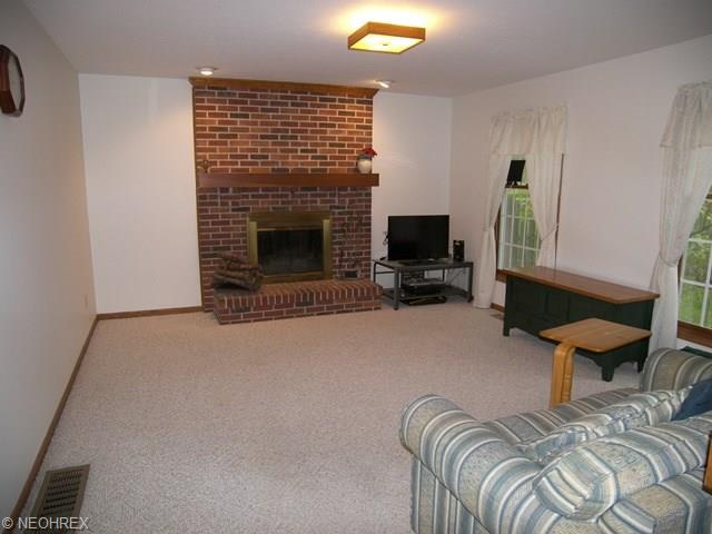 33090 S Roundhead Dr, Solon, OH 44139 photo 9