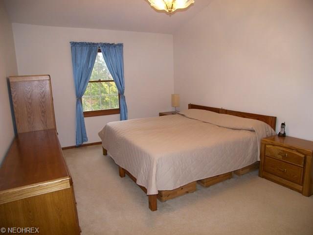 33090 S Roundhead Dr, Solon, OH 44139 photo 10