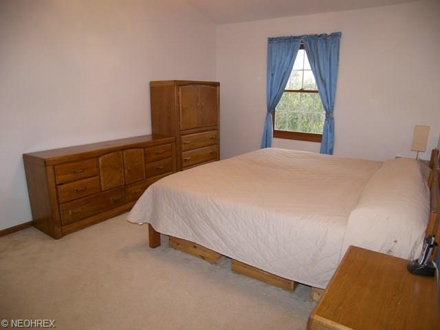 33090 S Roundhead Dr, Solon, OH 44139 photo 11
