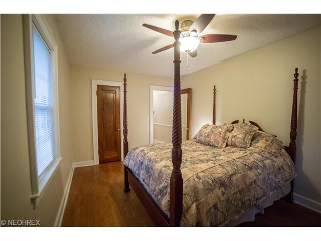 8440 W Pleasant Vly, Parma, OH 44130 photo 10