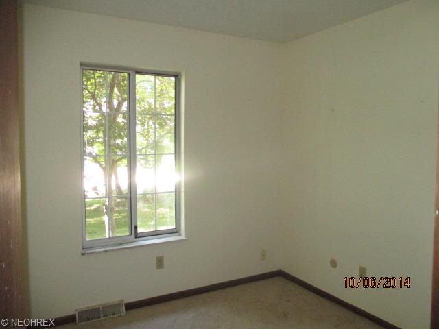 3685 Seneca St, Stow, OH 44224 photo 1