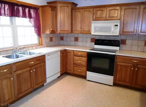 4373 Jamison Ln, Geneva, OH 44041 photo 16