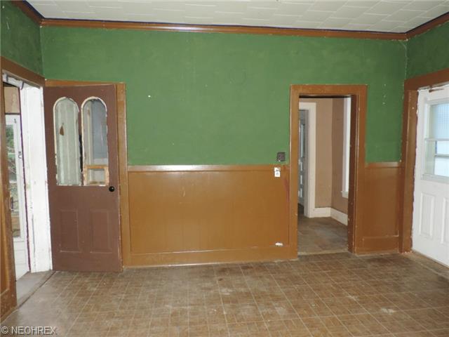117 Spring Ave, Clyde, OH 43410 photo 5