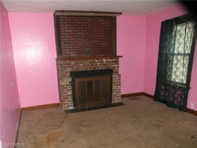 2507 Conrad Ave, Akron, OH 44314 photo 2